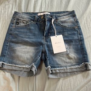 NWT Kan can denim shorts. Womens size small.